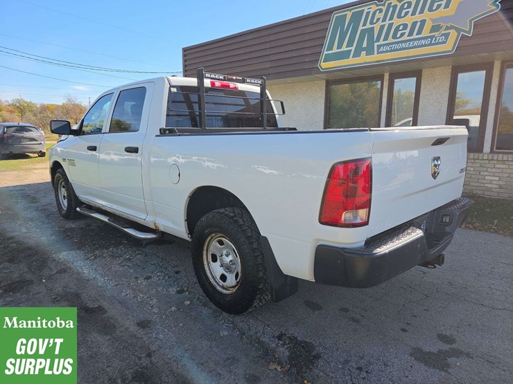 2015-dodge-1500-image-4