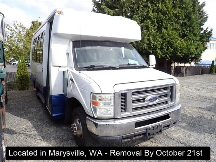 2012-ford-e350-image-13
