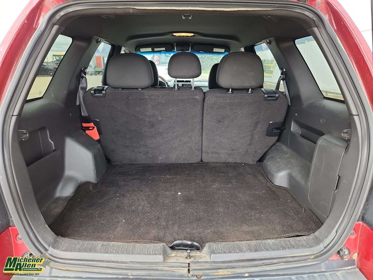 2012-ford-escape-xlt-image-15