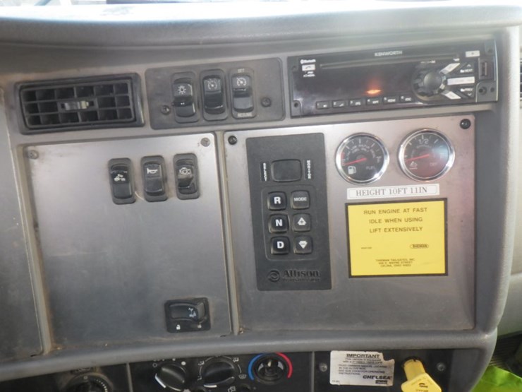 2014-kenworth-t370-image-14