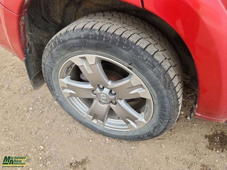 2010-toyota-rav4-image-33