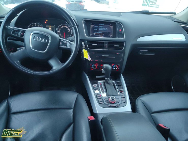 2012-audi-q5-image-16