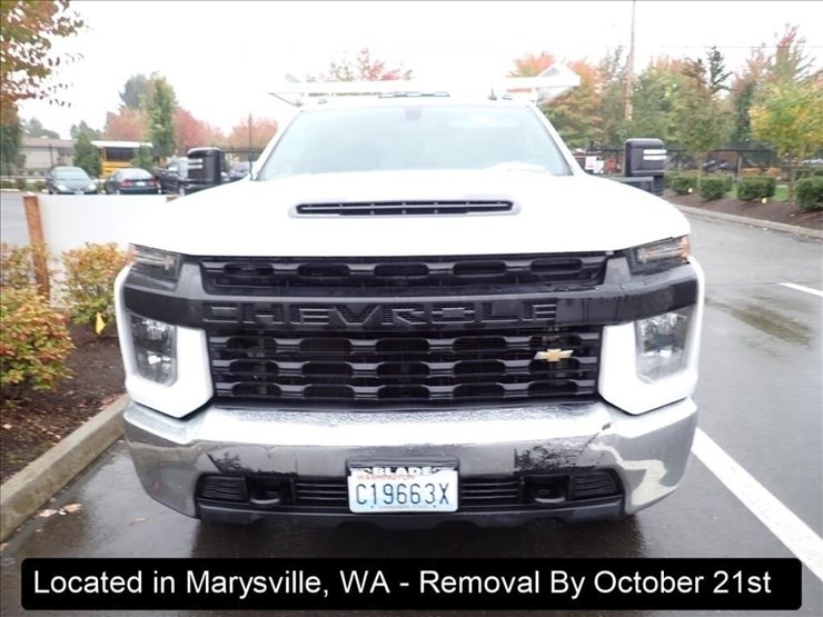 2021-chevrolet-3500-image-25