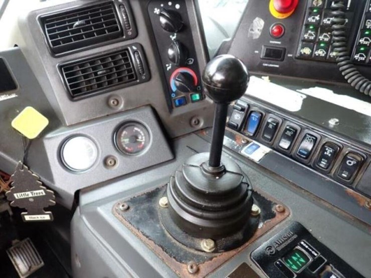 2014-mack-mru613-image-18
