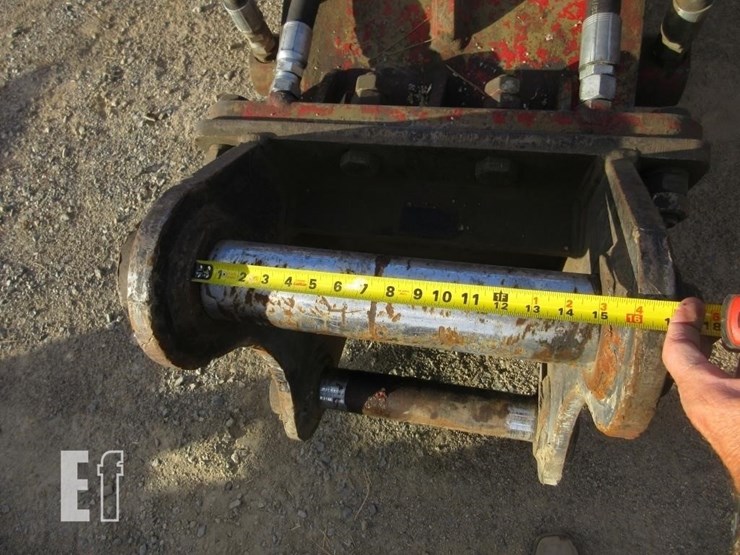 caterpillar-330-image-8