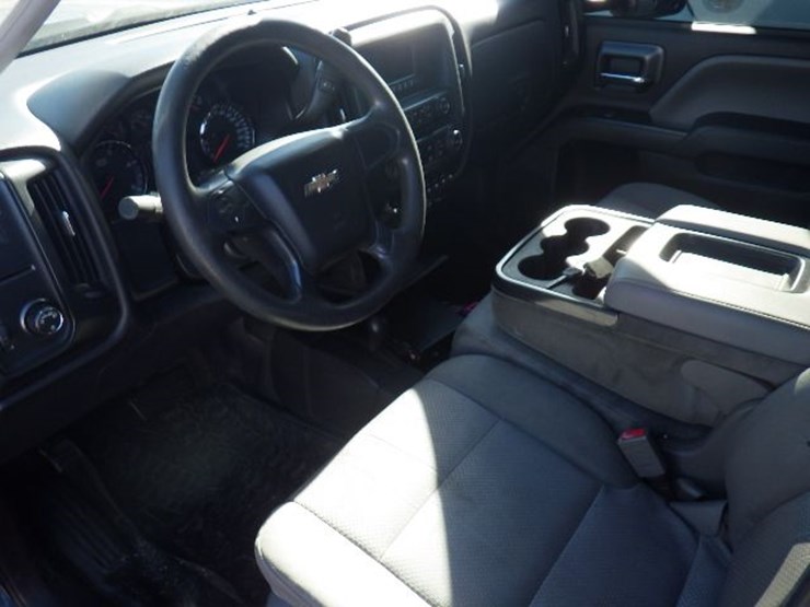2021-chevrolet-2500-image-15