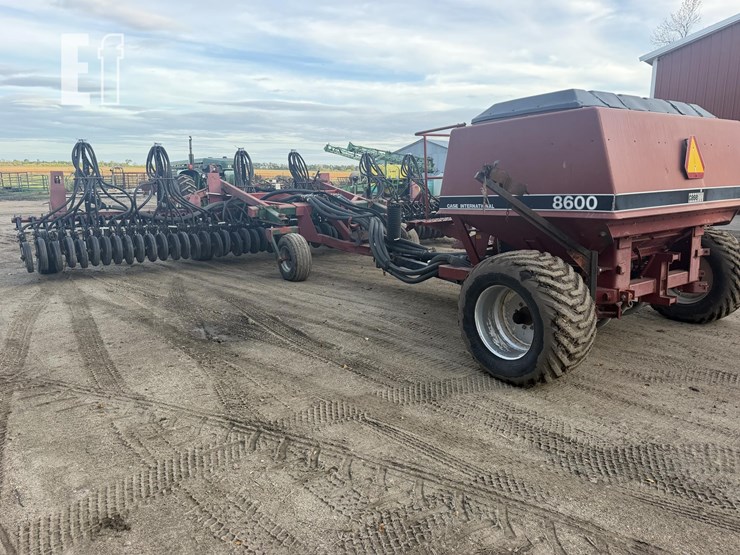 case-ih-8600-image-2