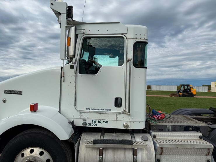 kenworth-t800-image-24