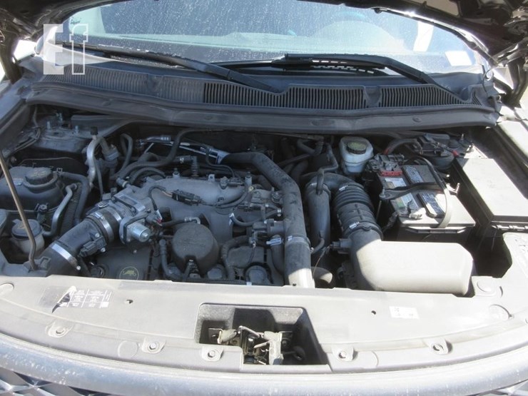 2015-ford-explorer-image-5