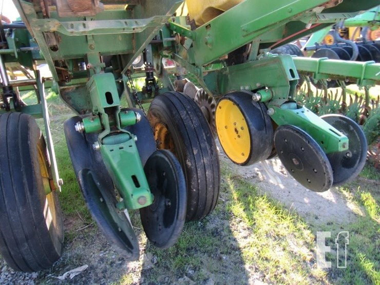 john-deere-7000-image-5