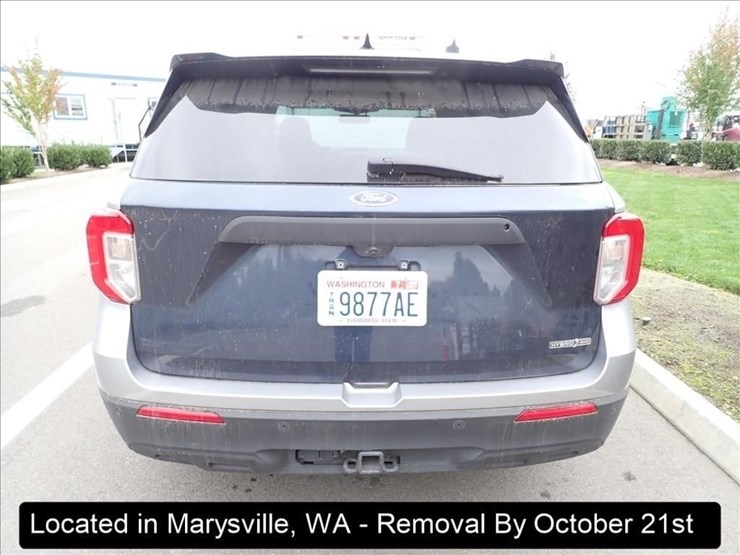 2020-ford-explorer-image-18