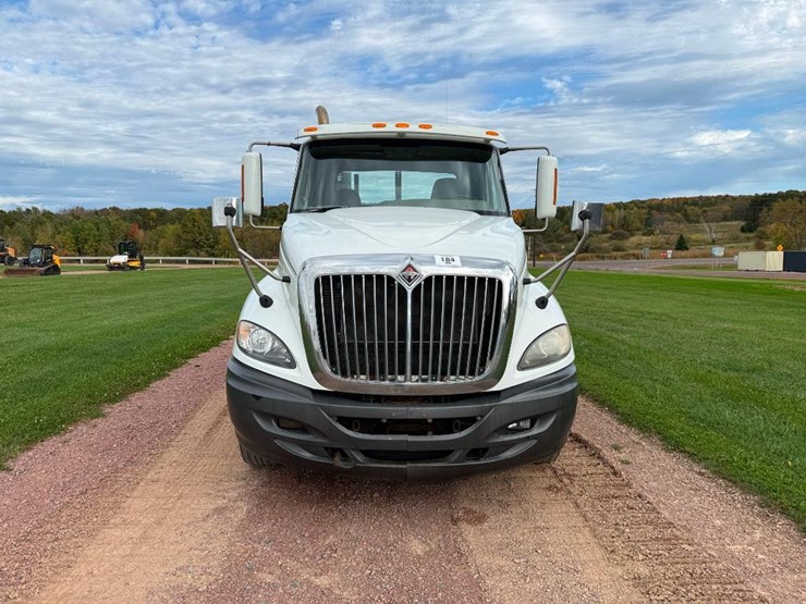 international-prostar-image-2