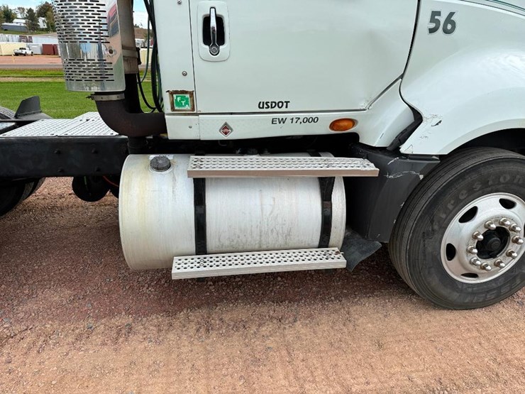 international-prostar-image-17