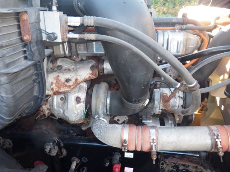 2016-freightliner-cascadia-125-evolution-image-22