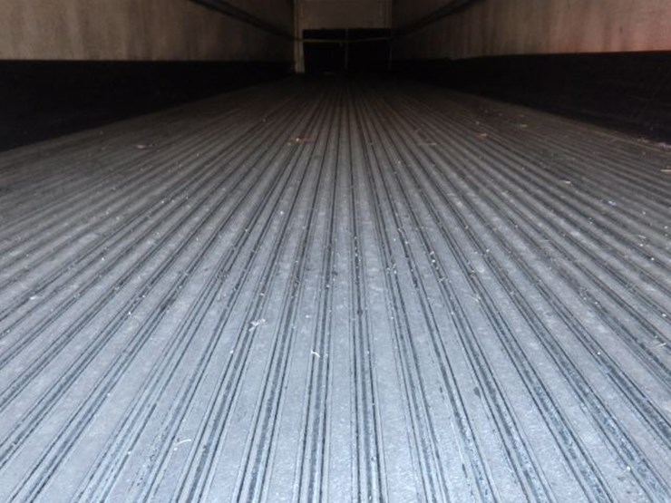 2017-utility-3000r-image-14