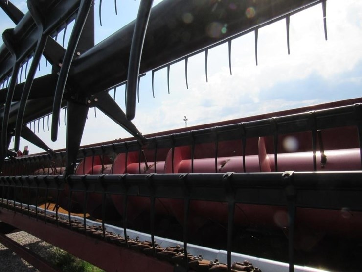 2011-case-ih-3020-image-2
