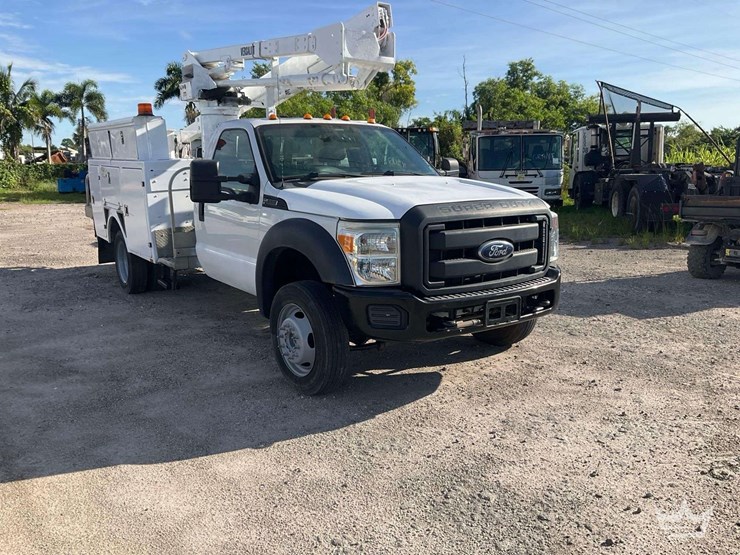 2013-ford-f550-image-2