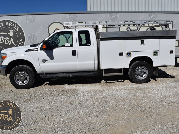 2015-ford-f350-sd-image-10