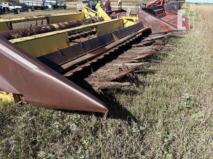 new-holland-960-image-2