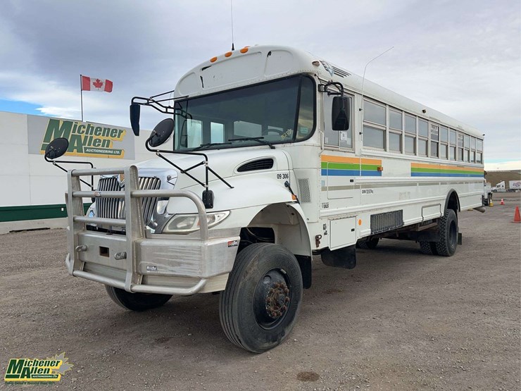 2009-ic-bus-ce-image-1