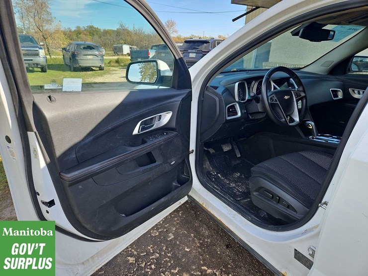 2015-chevrolet-equinox-image-15