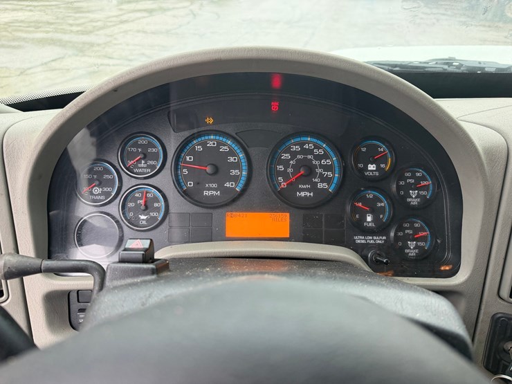 #1665-•-2008-international-navistar-box-truck-image-45