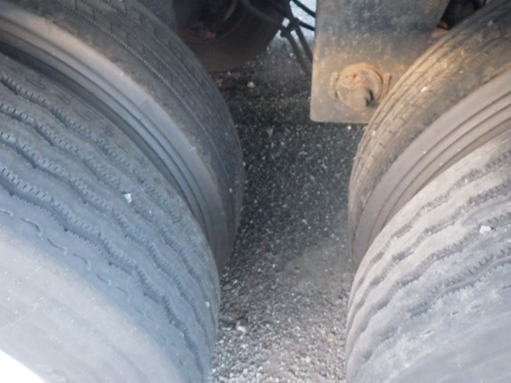 2013-utility-4000d-x-image-14