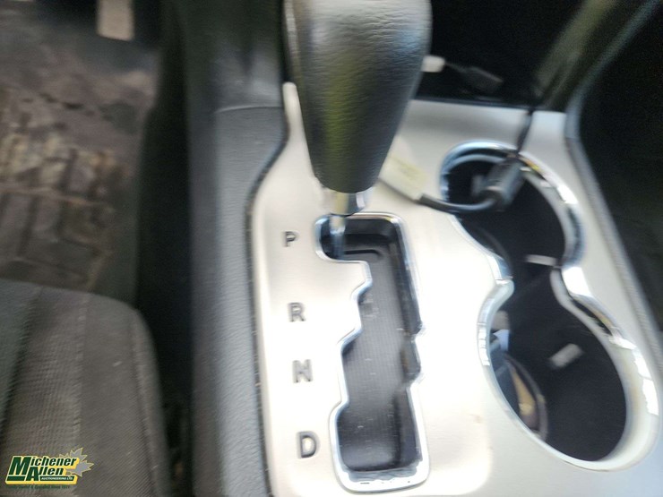 2012-jeep-grand-cherokee-image-9