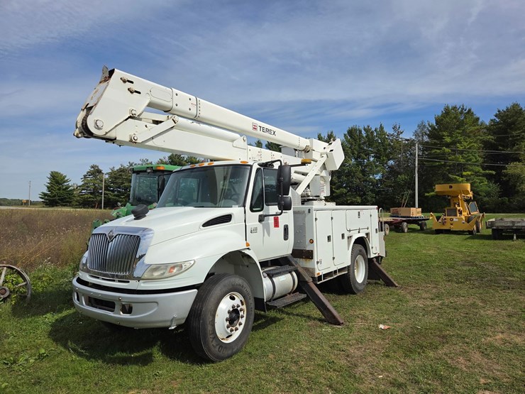 2007-international-durastar-4400-image-1