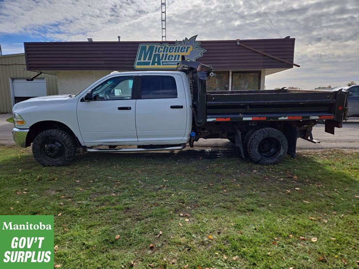 2011-dodge-3500-image-5