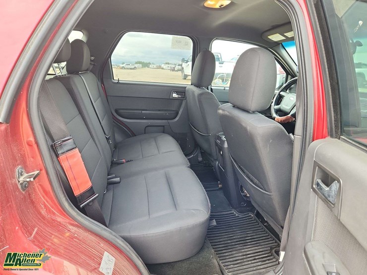 2012-ford-escape-xlt-image-19