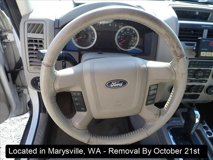 2012-ford-escape-image-10