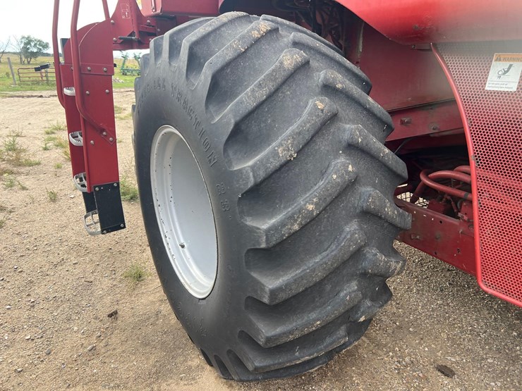 2001-case-ih-2388-image-21