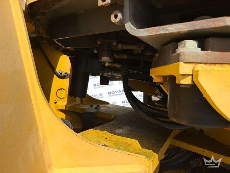 2003-komatsu-wa320-3mc-image-20