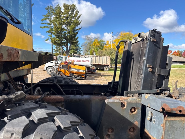komatsu-wa320-image-28