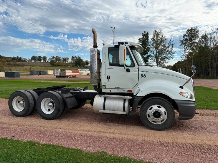 international-prostar-image-3