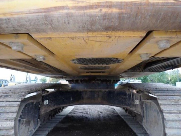 2012-deere-350g-lc-image-46