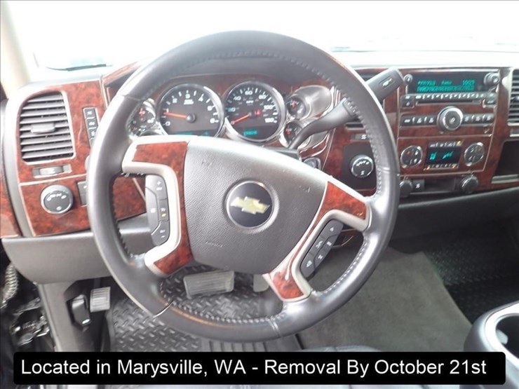 2011-chevrolet-1500-image-16