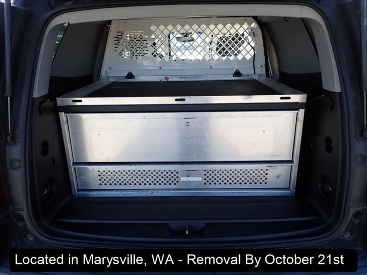 2016-chevrolet-tahoe-image-2