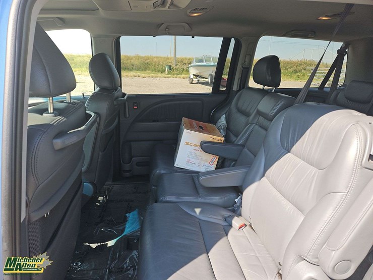 2006-honda-odyssey-image-13