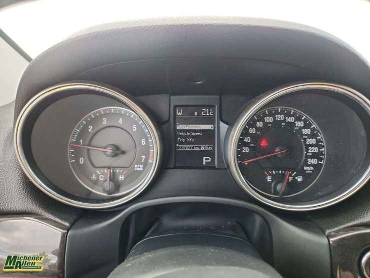 2012-jeep-grand-cherokee-image-6