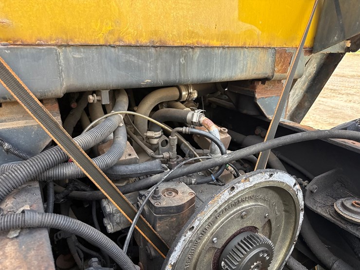 komatsu-wa320-image-31