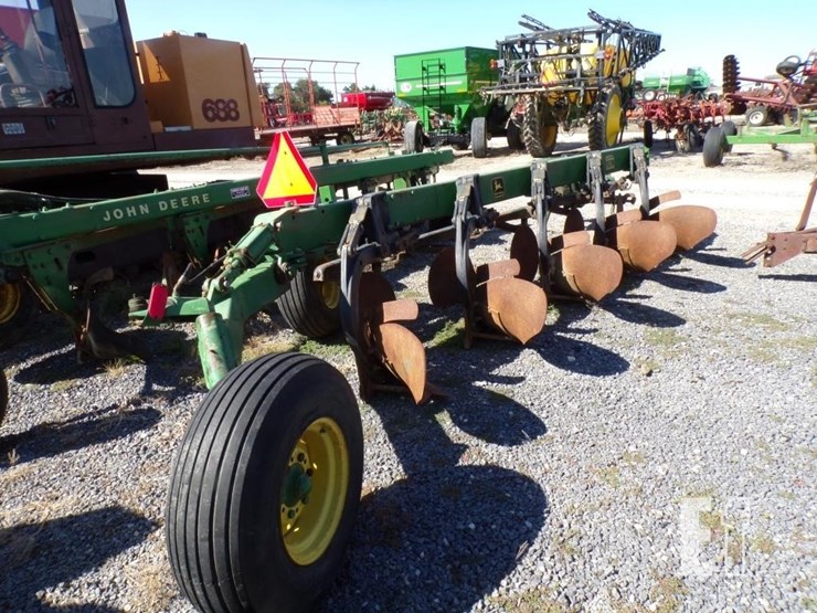 john-deere-2600-image-4