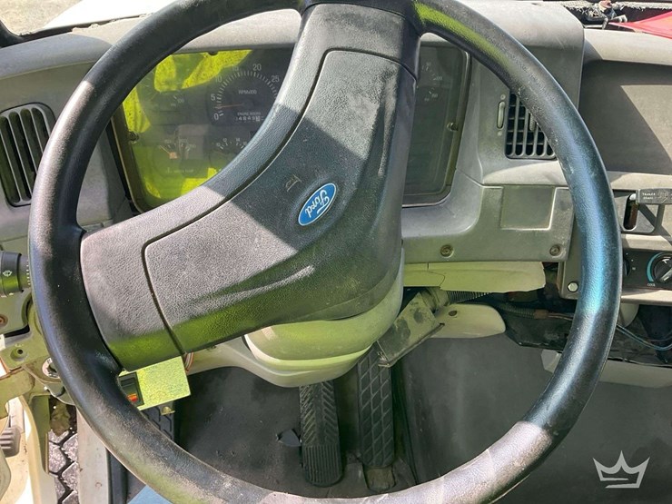 1998-ford-lt8501-image-16