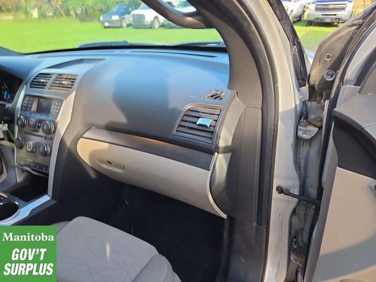 2013-ford-explorer-image-26