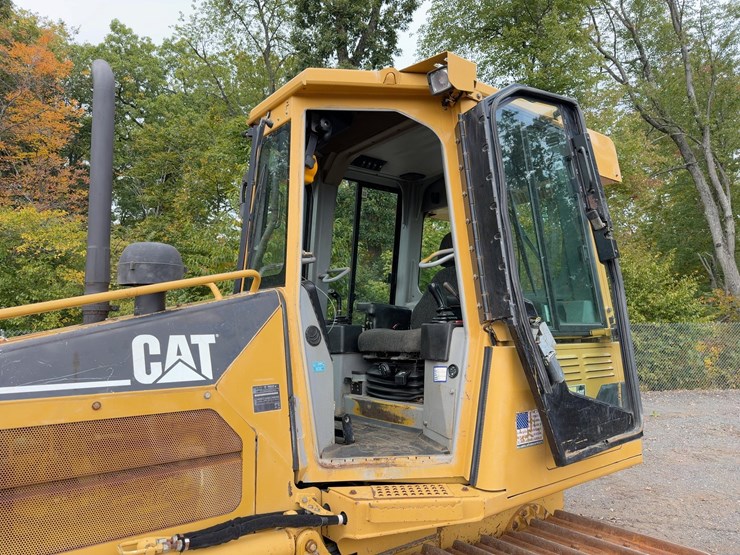 2007-caterpillar-d5g-lgp-image-32