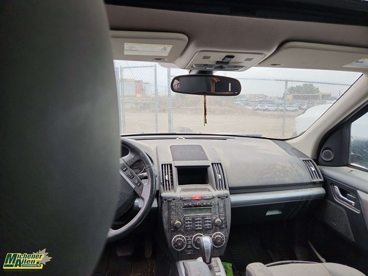 non-operable-2008-land-rover-lr2-se-image-13