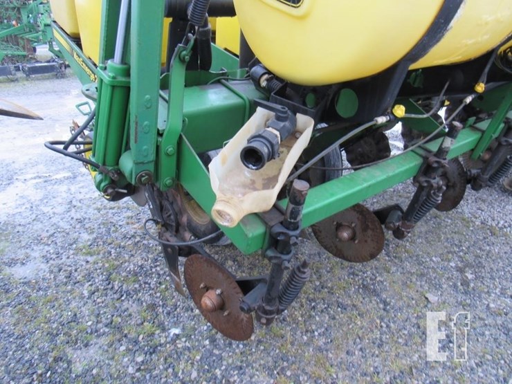 john-deere-7200-image-7