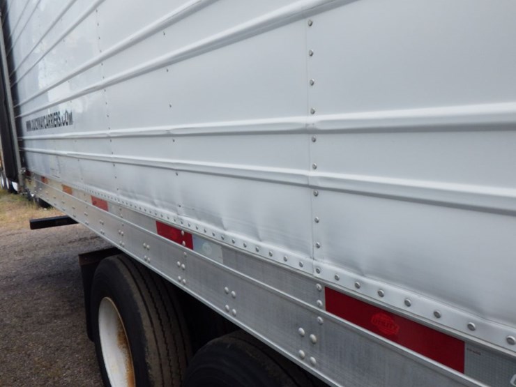 2012-utility-3000r-image-11