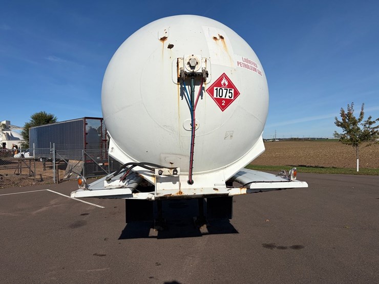 #1848-•-1997-leslie-44'-tanker-trailer-image-2